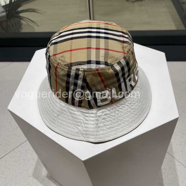 CA10037 Burberry CA10037 Burberry