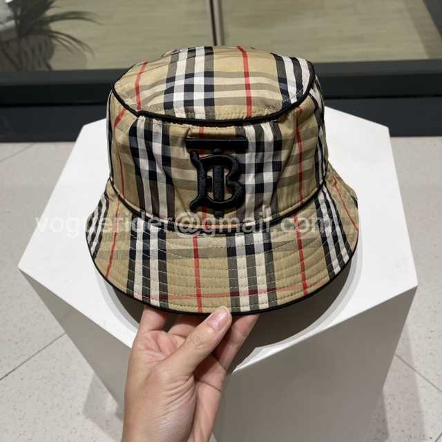 CA10037 Burberry CA10037 Burberry