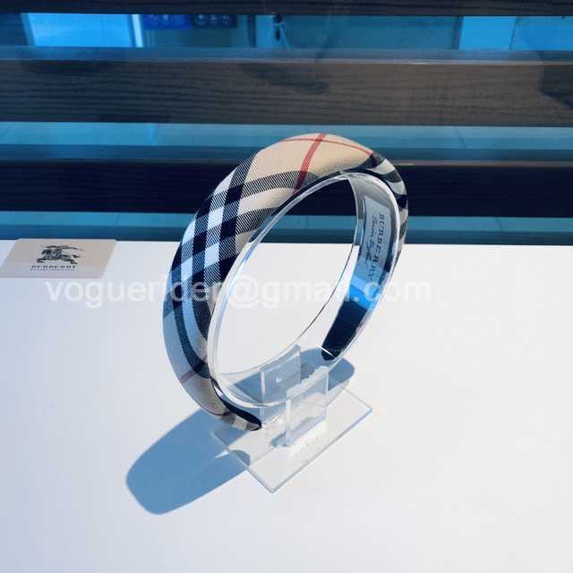 HH10033 Burberry HH10033 Burberry