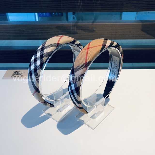 HH10033 Burberry HH10033 Burberry