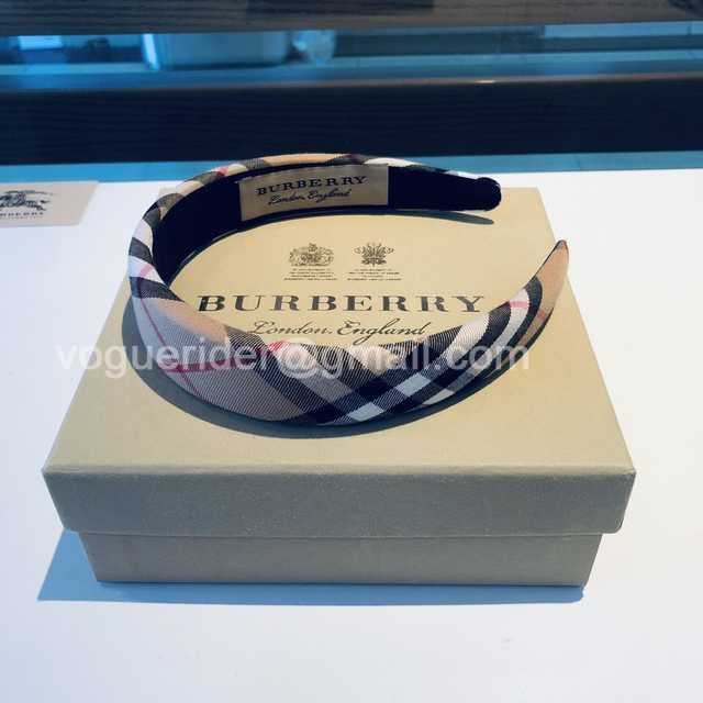 HH10033 Burberry HH10033 Burberry