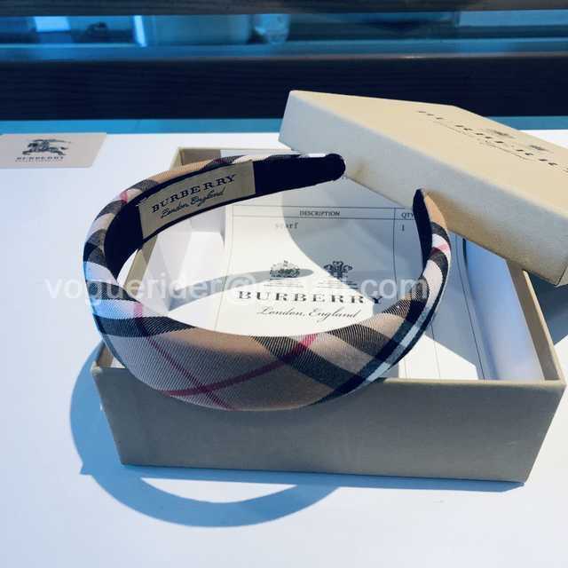 HH10033 Burberry HH10033 Burberry