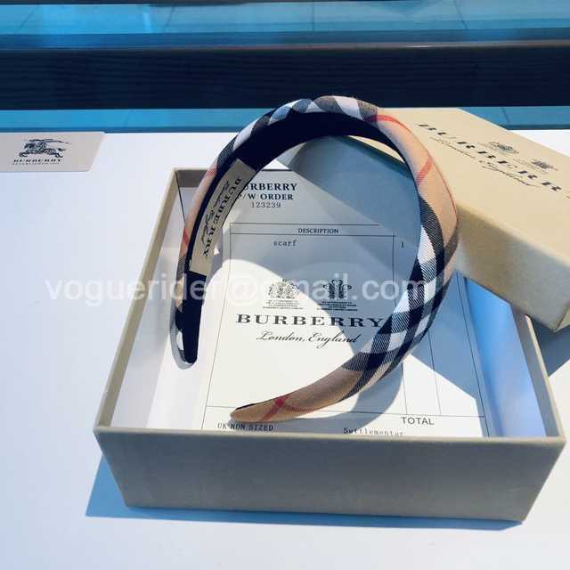 HH10033 Burberry HH10033 Burberry