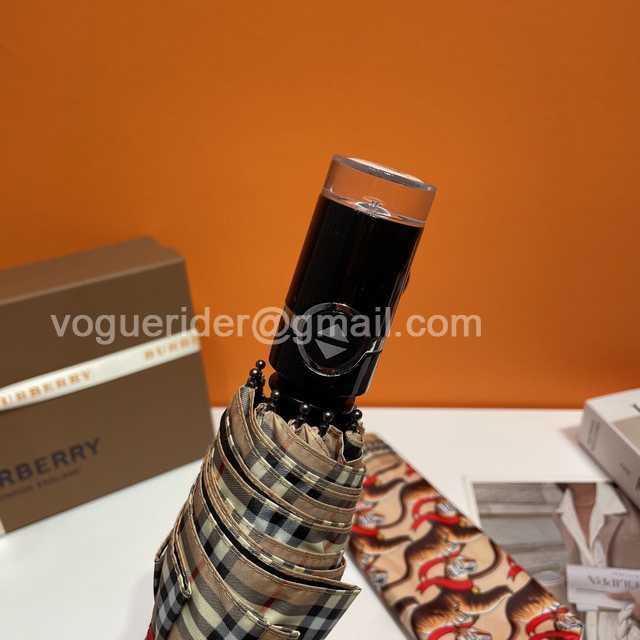 UM10011 Burberry UM10011 Burberry