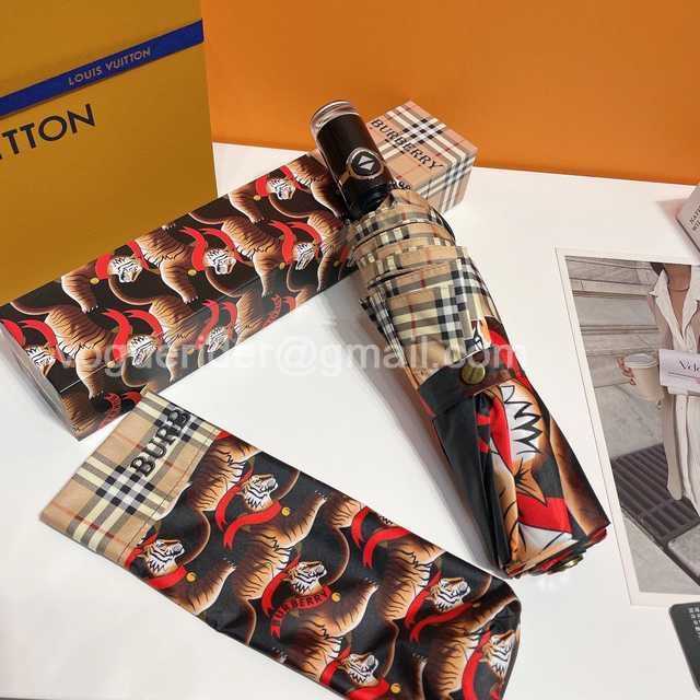 UM10011 Burberry UM10011 Burberry