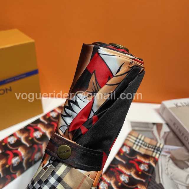 UM10011 Burberry UM10011 Burberry