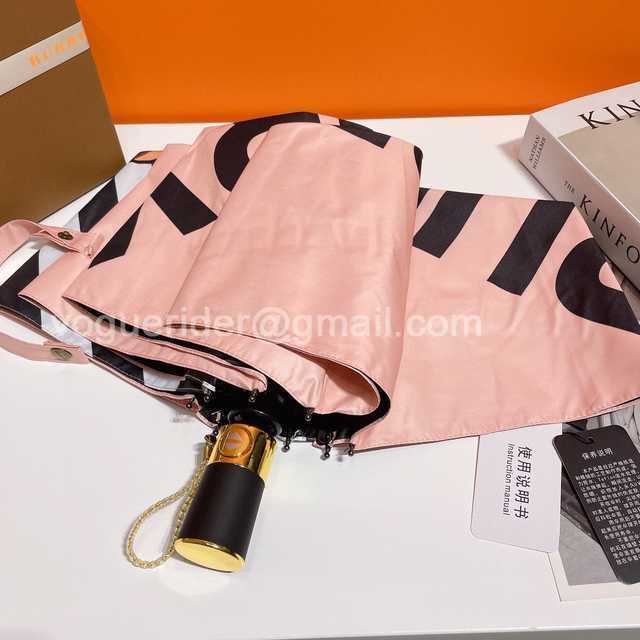 UM10015 Burberry UM10015 Burberry