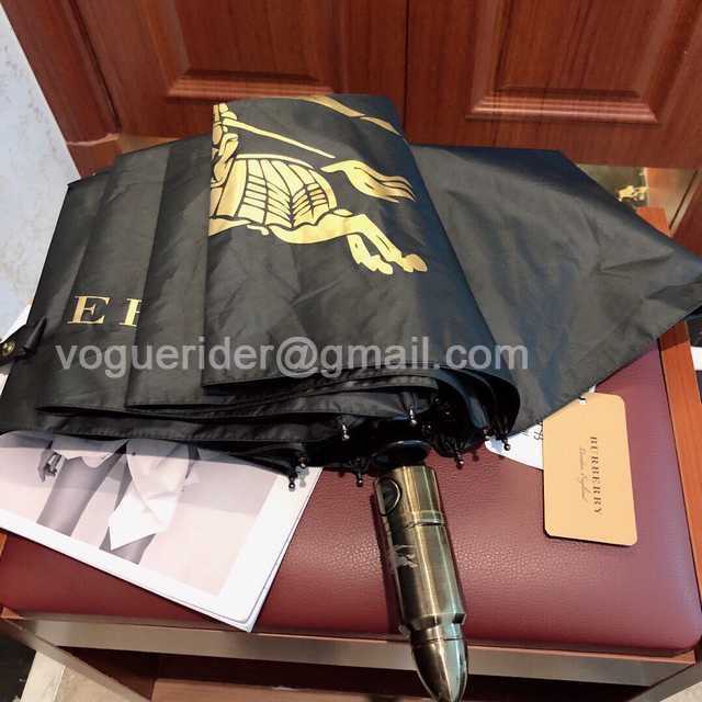 UM10029 Burberry UM10029 Burberry