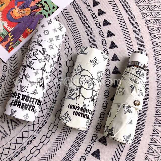 UM10030 LV UM10030 LV