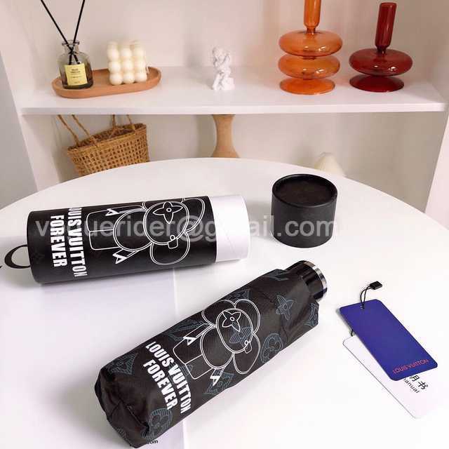 UM10030 LV UM10030 LV