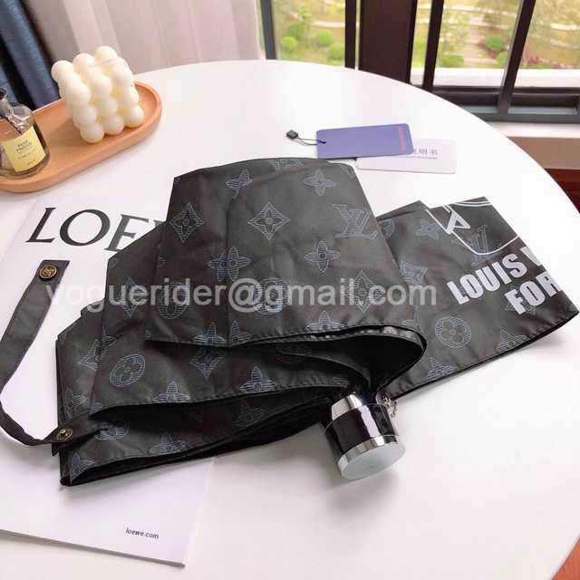 UM10030 LV UM10030 LV