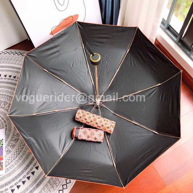 UM10030 LV UM10030 LV