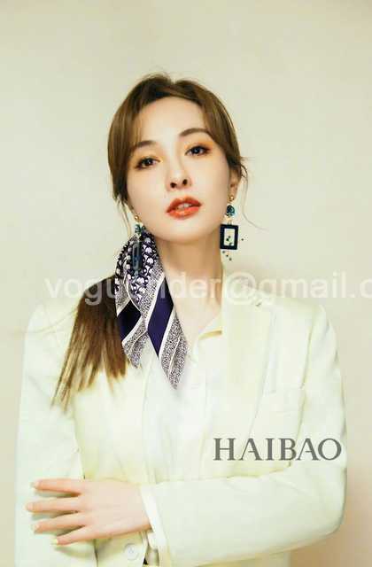AR10023 Dior AR10023 Dior