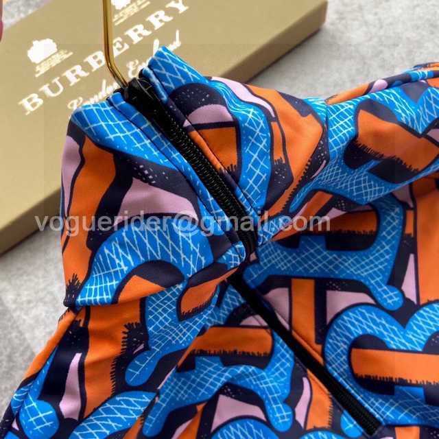 WE10015 Burberry WE10015 Burberry