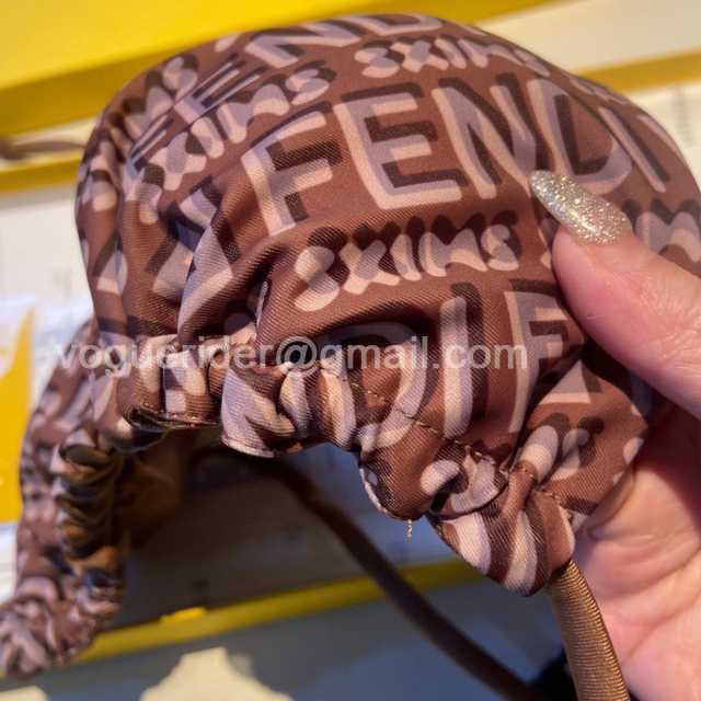 WE10026 Fendi WE10026 Fendi