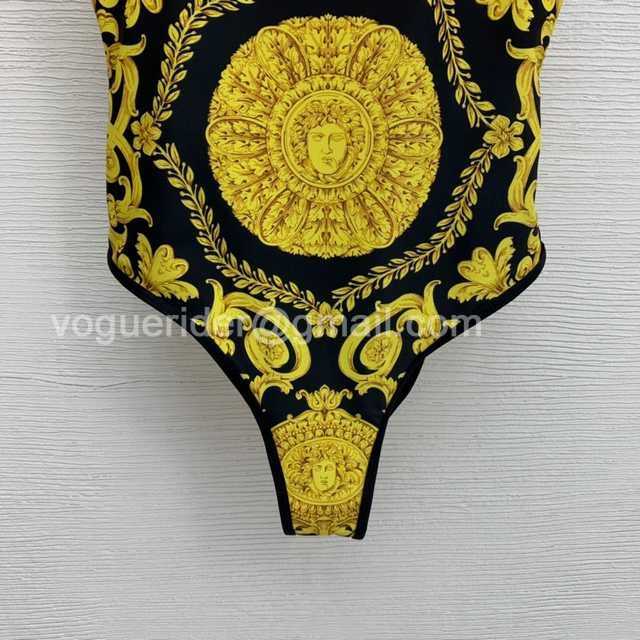 WE10039 Versace WE10039 Versace