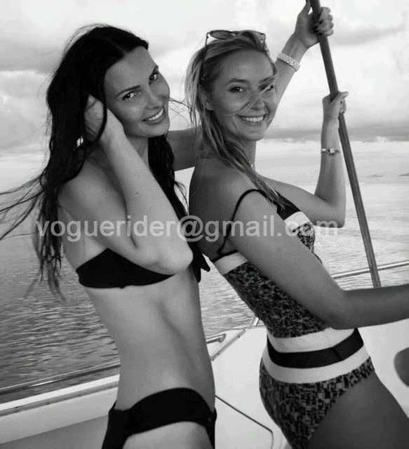 WE10054 Chanel WE10054 Chanel