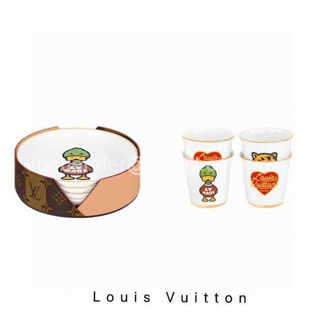 DE10002 LV x Nigo dishes DE10002 LV x Nigo dishes