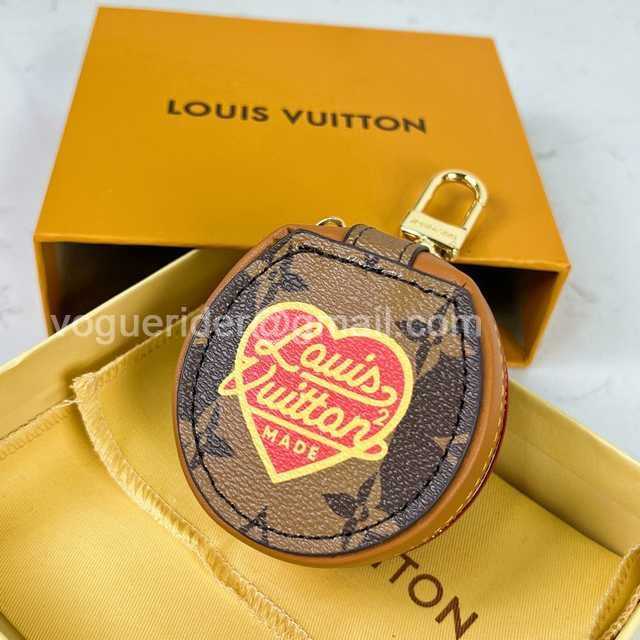 DE10007 LV Earphone Bag DE10007 LV Earphone Bag
