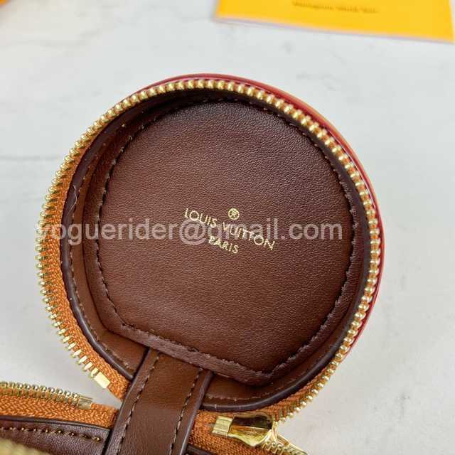 DE10007 LV Earphone Bag DE10007 LV Earphone Bag