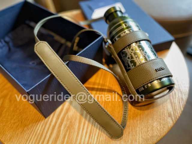 DE10008 Dior Vacuum Bottle