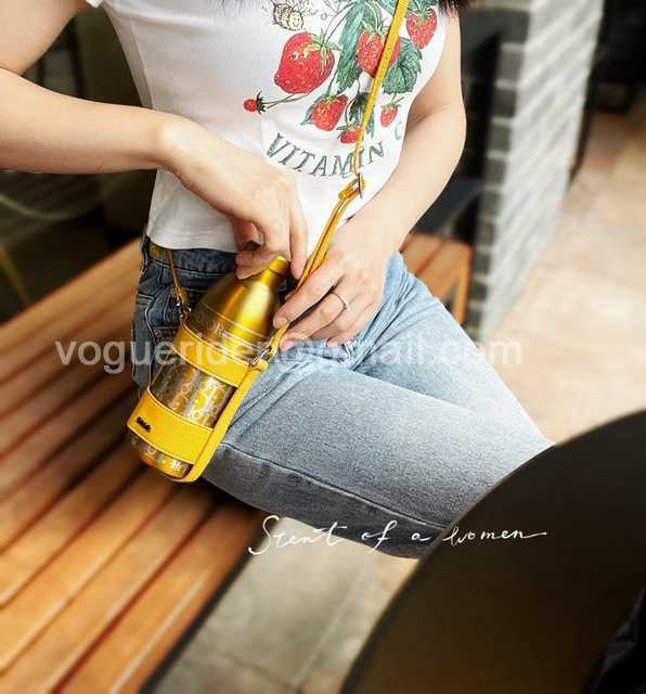 DE10008 Dior Vacuum Bottle