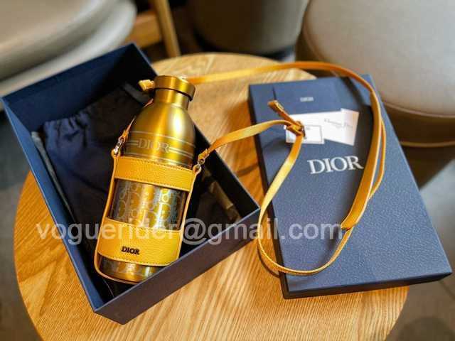 DE10008 Dior Vacuum Bottle