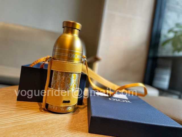 DE10008 Dior Vacuum Bottle