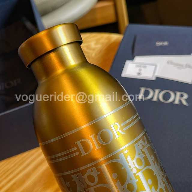 DE10008 Dior Vacuum Bottle