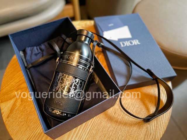 DE10008 Dior Vacuum Bottle