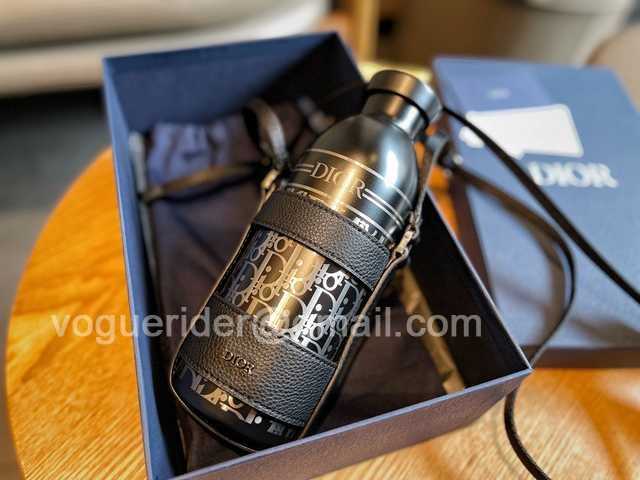 DE10008 Dior Vacuum Bottle