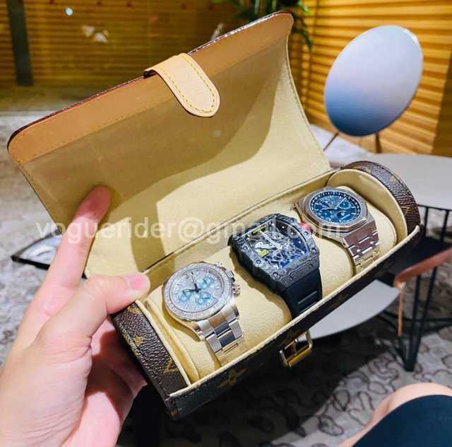 DE10009 LV Watch Case DE10009 LV Watch Case