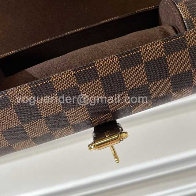 DE10009 LV Watch Case DE10009 LV Watch Case