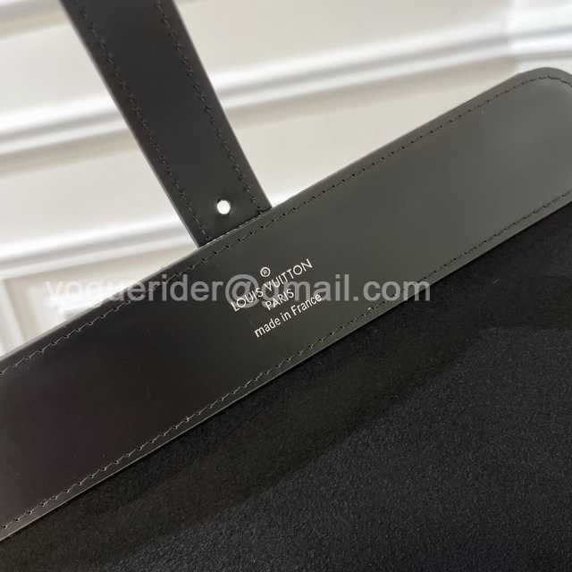 DE10009 LV Watch Case DE10009 LV Watch Case