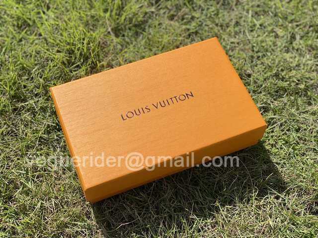 DE10011 LV color pencils suit DE10011 LV color pencils suit