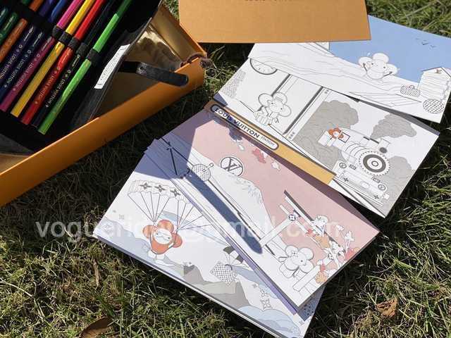 DE10011 LV color pencils suit DE10011 LV color pencils suit