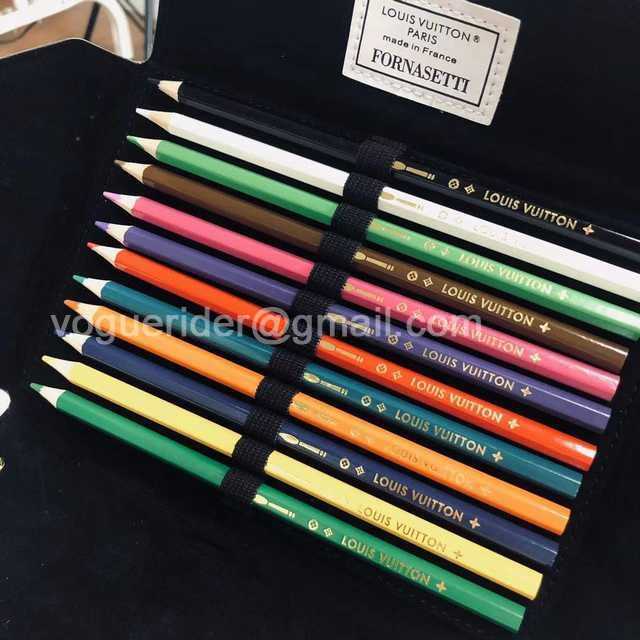 DE10011 LV color pencils suit DE10011 LV color pencils suit