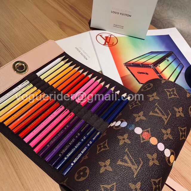 DE10012 LV color pencils suit DE10012 LV color pencils suit