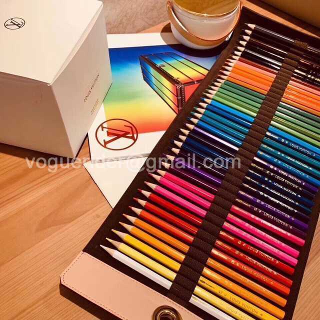 DE10012 LV color pencils suit DE10012 LV color pencils suit