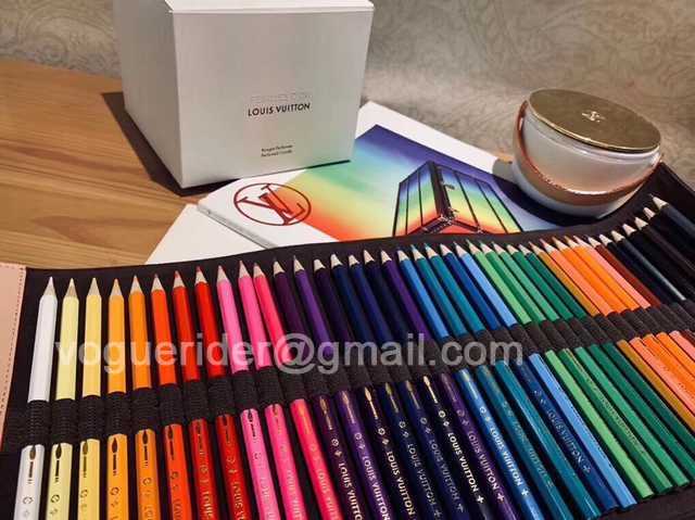 DE10012 LV color pencils suit DE10012 LV color pencils suit