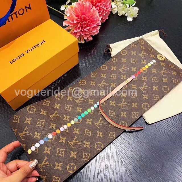 DE10012 LV color pencils suit DE10012 LV color pencils suit