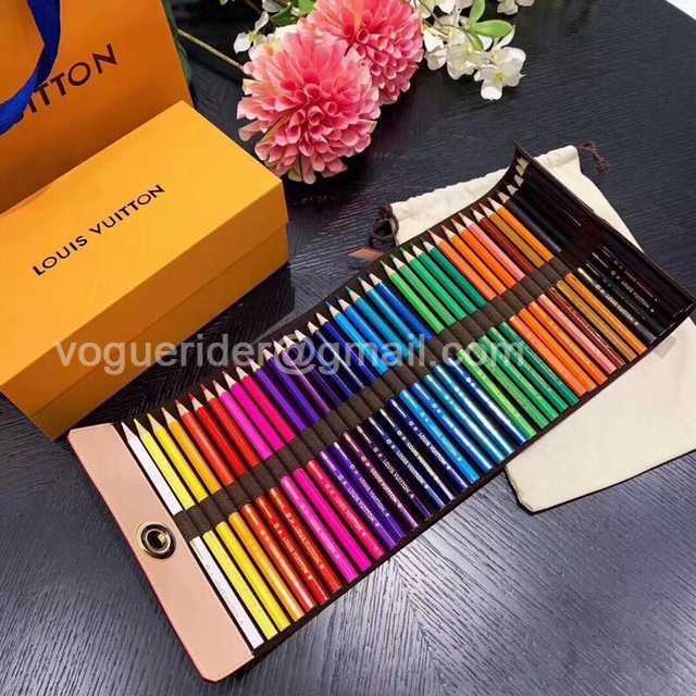 DE10012 LV color pencils suit DE10012 LV color pencils suit