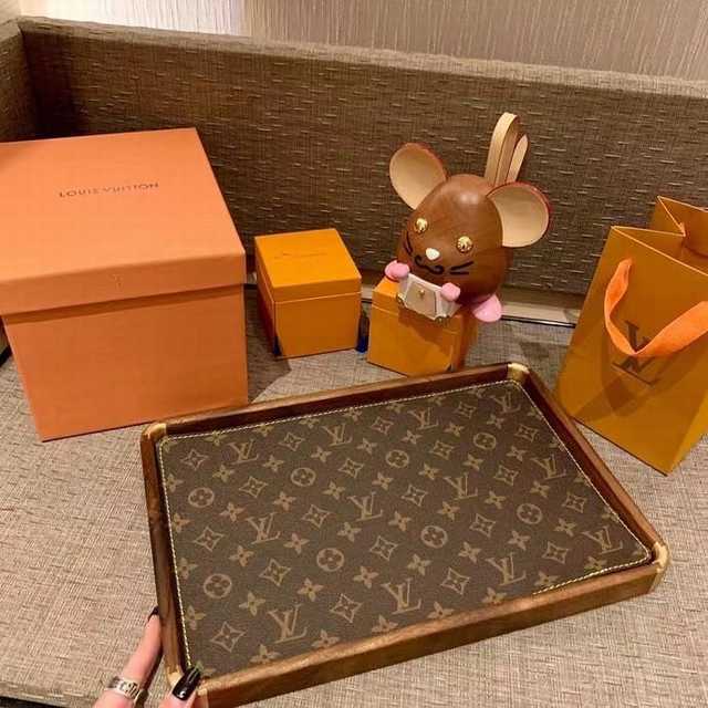 DE10014 LV Walnut tray