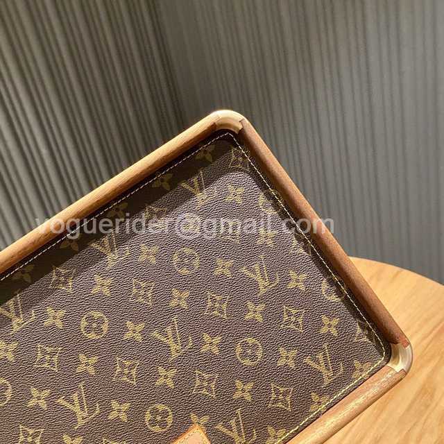 DE10015 LV Walnut Tray DE10015 LV Walnut Tray