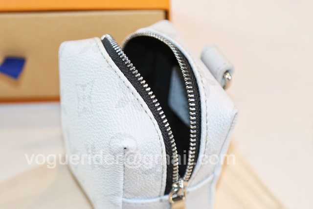 DE10018 LV Hangings/Wallet DE10018 LV Hangings/Wallet