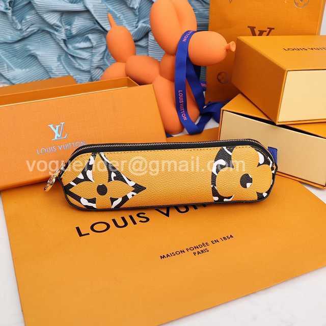 DE10019 LV Pencil Case DE10019 LV Pencil Case