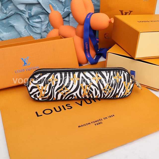 DE10019 LV Pencil Case DE10019 LV Pencil Case