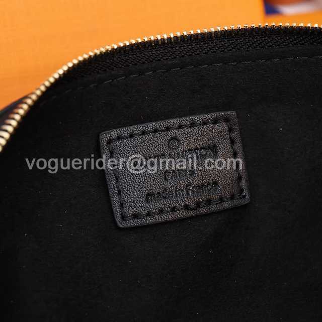 DE10019 LV Pencil Case DE10019 LV Pencil Case