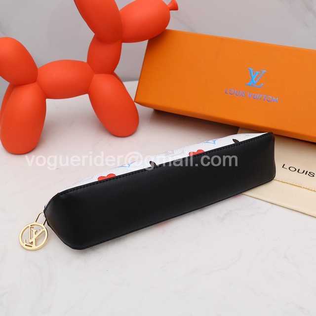 DE10019 LV Pencil Case DE10019 LV Pencil Case