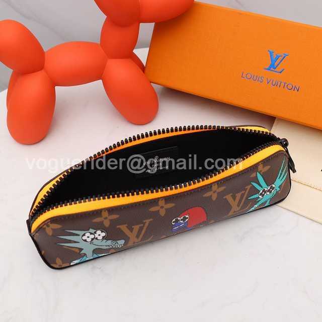 DE10019 LV Pencil Case DE10019 LV Pencil Case